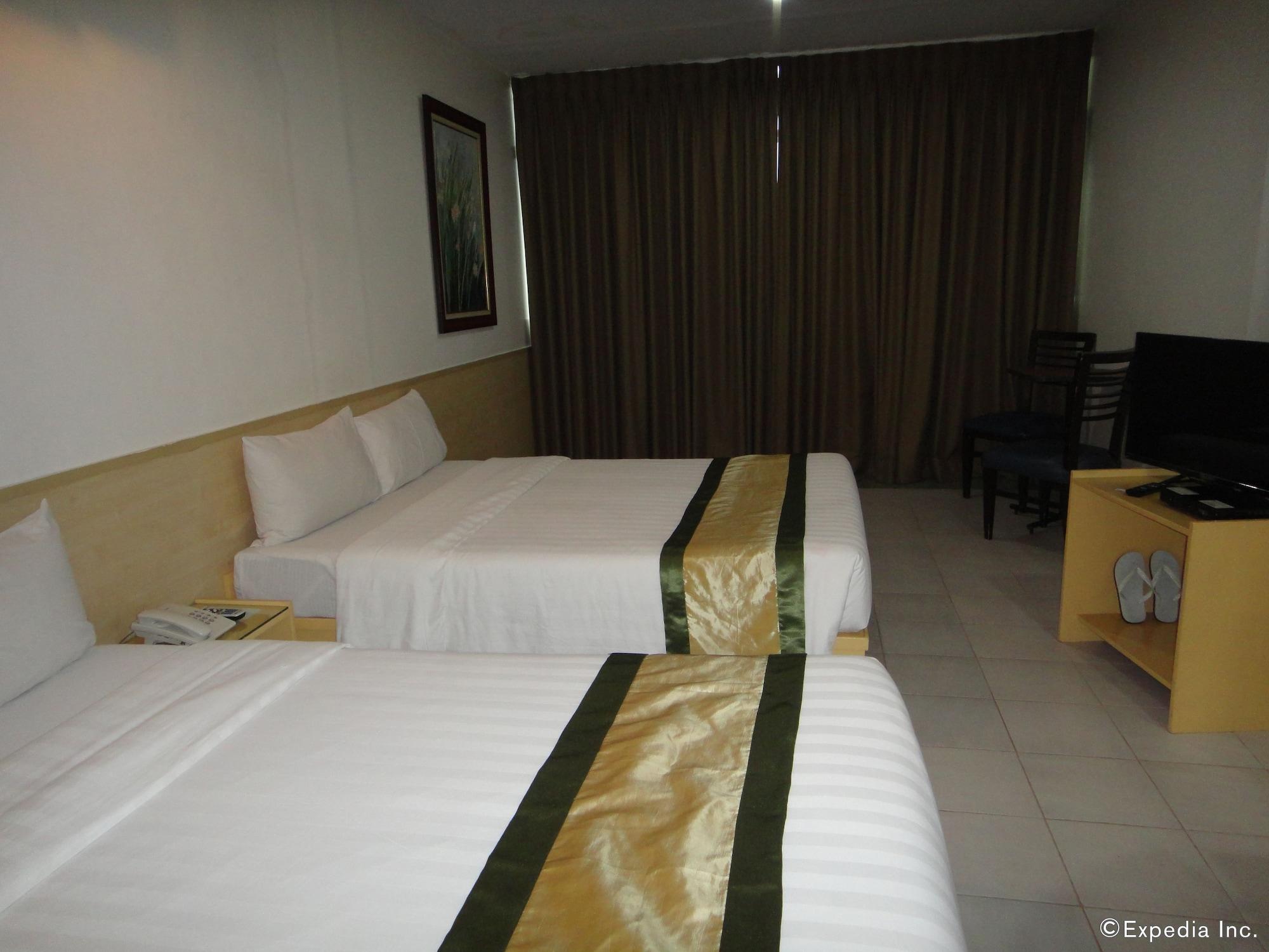 โรงแรมเพียร์ กัวโตร Cebu ภายนอก รูปภาพ