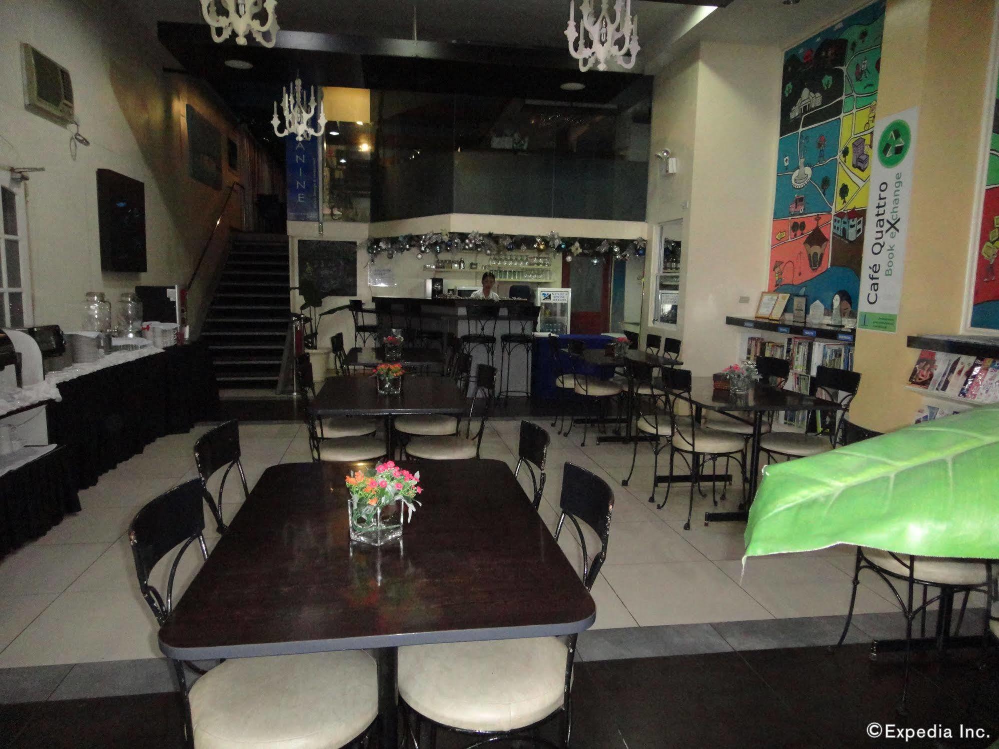 โรงแรมเพียร์ กัวโตร Cebu ภายนอก รูปภาพ